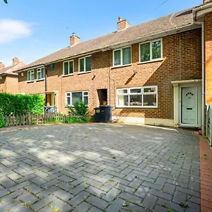 https://villa-jlr-nec-bham-contractors.hotelsin-nottingham.com